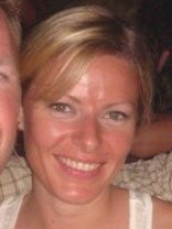 Person who looks like Nicholle Tom