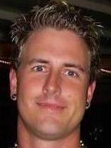 Person who looks like Jason Dohring