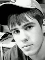 Person who looks like Josh Hartnett