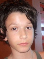 Person who looks like Diego Luna