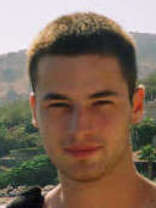 Person who looks like Josh Hartnett