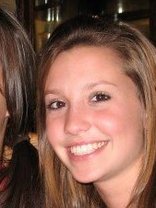 Person who looks like Jessica Alba