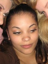 Person who looks like Zoe Saldaña