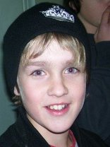 Person who looks like Freddie Highmore