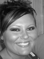 Person who looks like Tiffani Thiessen