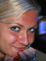 Person who looks like Gwen Stefani