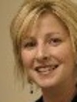 Person who looks like Lisa Kudrow