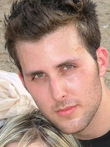 Person who looks like Peter Facinelli