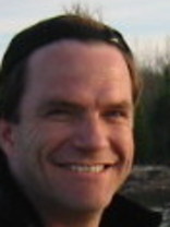 Person who looks like Dennis Quaid