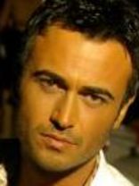 Person who looks like Julian McMahon