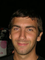 Person who looks like Dylan McDermott