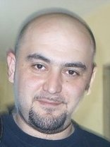 Person who looks like Kevin Pollak