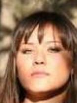 Person who looks like Mandy Moore