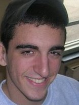 Person who looks like Jason Biggs