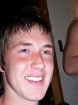 Person who looks like Haley Joel Osment