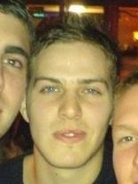 Person who looks like Simon Rex