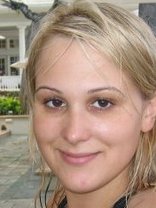 Person who looks like Shanna Moakler