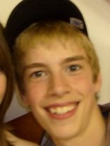 Person who looks like Stark Sands