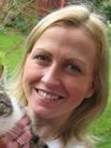 Person who looks like Naomi Watts