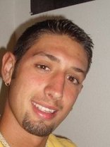 Person who looks like David Schwimmer