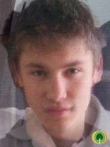 Person who looks like Aaron & Shawn Ashmore