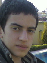 Person who looks like John Leguizamo