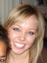 Person who looks like Elizabeth Banks