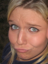 Person who looks like Mary-Kate and Ashley Olsen