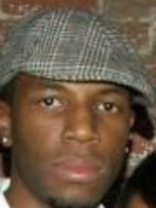 Person who looks like Marlon Wayans