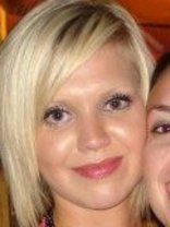 Person who looks like Mena Suvari