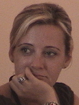 Person who looks like Sarah Michelle Gellar