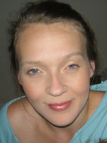 Person who looks like Uma Thurman