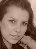 Person who looks like Sophia Bush