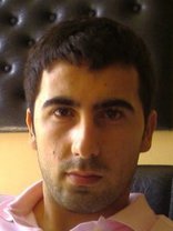 Person who looks like Jason Schwartzman