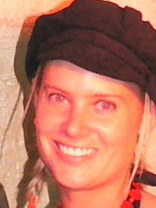 Person who looks like JoAnna Garcia Swisher