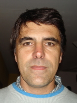 Person who looks like John Stamos