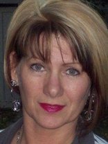 Person who looks like Lauren Holly