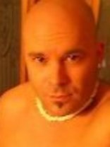 Person who looks like Howie Mandel