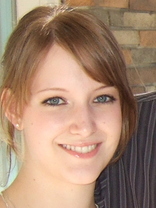 Person who looks like Julie Gonzalo