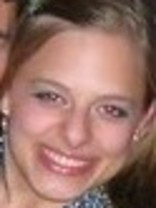 Person who looks like Sarah Michelle Gellar