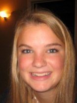 Person who looks like Emily VanCamp