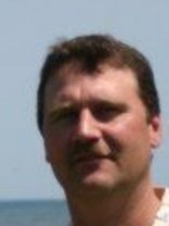 Person who looks like Jeff Daniels