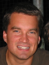 Person who looks like Matthew Perry