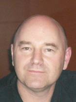 Person who looks like Kevin Pollak