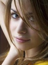 Person who looks like Julie Ann Emery