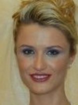 Person who looks like Heidi Klum