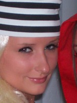 Person who looks like Paris Hilton