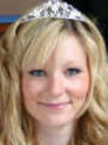 Person who looks like Sophie Monk