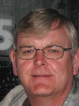 Person who looks like Elton John