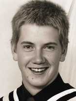 Person who looks like Will Estes